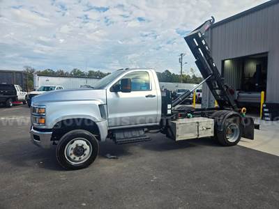 2023 chevy 6500 stellar hooklift