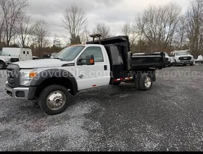 2016 FORD F-550 4X4 DUMP TRUCK