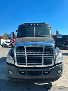 2018 Freightliner Cascadia 125