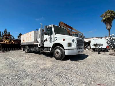 2000 Freightliner FL60 Dump Truck