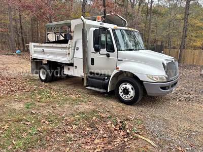 2009 International 4300 LP Non-CDL Dump Truck