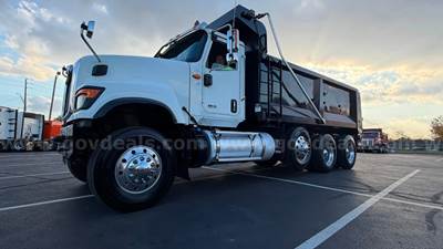 2019 International HX515  266643 miles