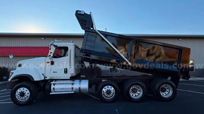 2019 International  HX515 TRI- AXLE DUMP Truck 281205 Miles