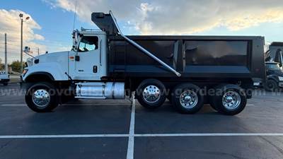 2019 International HX515 Tri-Axle Dump Truck