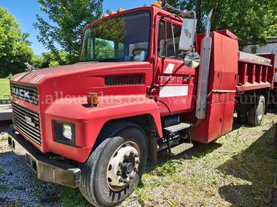 1989 Mack CS250P S/A Dump Truck
