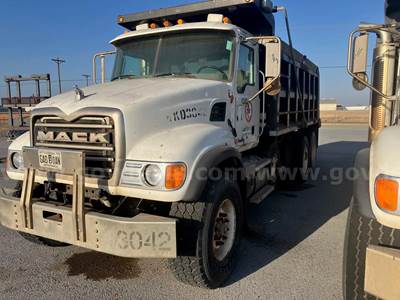 2004 Mack CV713 Granite Tri/A Dump Truck