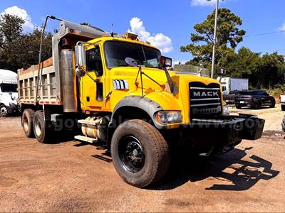 2009 Mack GU713
