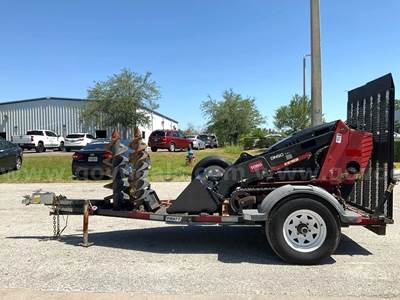 2019 TORO DINGO TX427 STAND UP NARROW TRACK LOADER W/ 2019 PRATT TRAILER MODEL CP0407