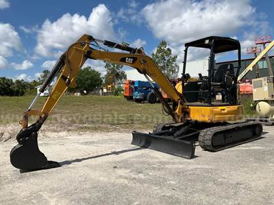 2018 CATERPILLAR EXCAVATOR MODEL 303:5E2, DIESEL, ANGLE BLADE