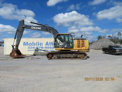 2019 John Deere 210G LC Tracked Excavator