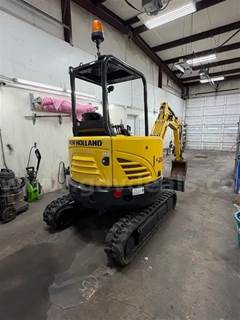 2020 NEW HOLLAND E26C 468 HOURS