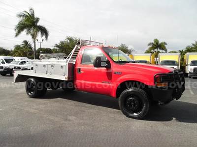 Ford F-550 4X4 Flatbed Truck 7.3L Diesel