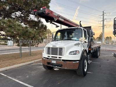 2015 Freightliner M2106 T/A w/ Cleasby Roofing Conveyor