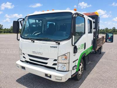 2018 Isuzu NPR HD  4 Door Crew Cab Flated