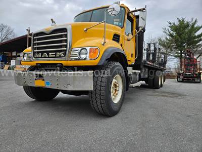 2005 Mack CV713 Granite 24FT Flatbed With Princeton E50S Forklift