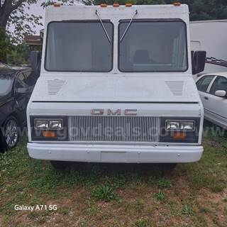 1991 GMC P3500