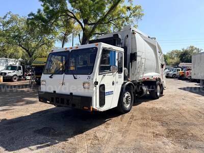 2011 CCC  LET2 McNeilus 17 Cu. Yard Rear Load COE Garbage Truck