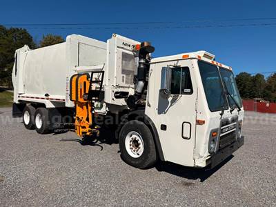 2015 Mack LEU613 Automated Side Loader