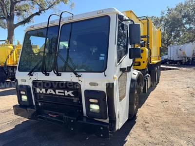 2018 Mack LR613 Scorpion 21 Cu Yard Side Load Garbage Truck