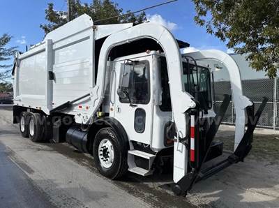 2008 Mack MRU613 Heil Front Loader Garbage Truck