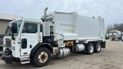 2016 Peterbilt 320 with New Way 31ASL Side Load Garbage Truck
