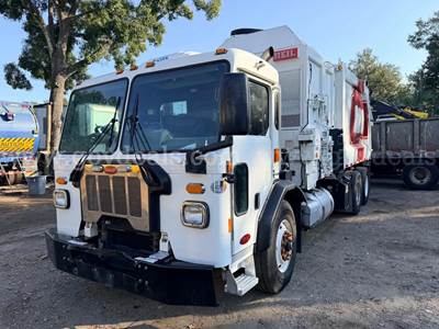 2019 Peterbilt 520 COE with Heil 28 Cu Yard Rear Load Garbage Truck