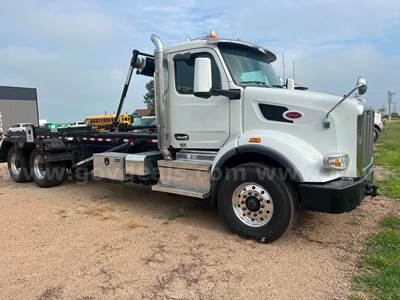2023 Peterbilt 567