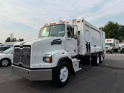 2016 WESTERN STAR 4700 REAR LOADER GARBAGE TRUCK