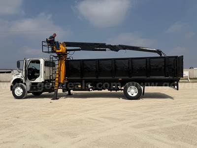 2015 Freightliner M2 106