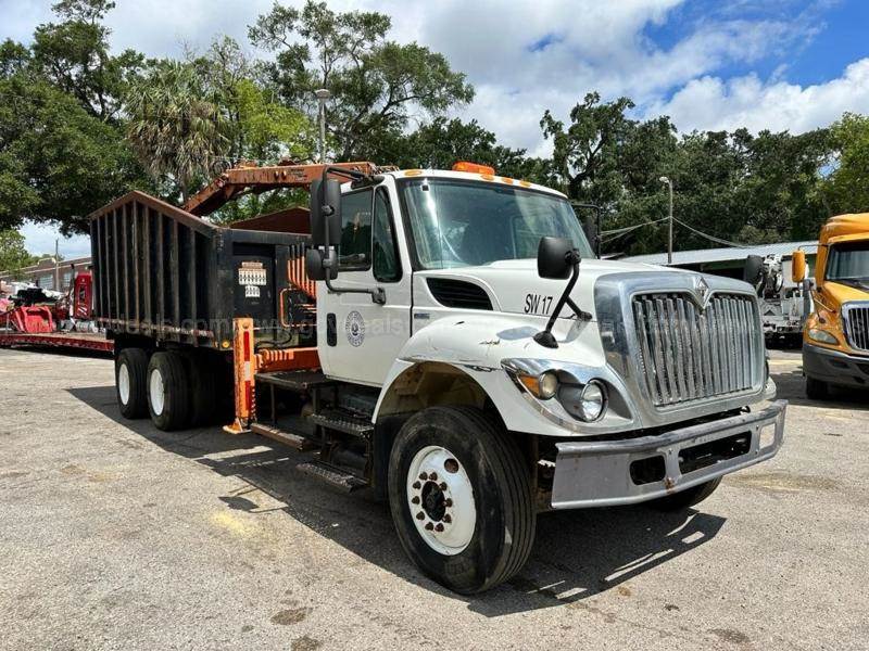 2008 International 7400 T/A Grapple Truck For Sale, 174,874 Miles Tampa, FL 2356155