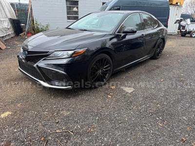 2022 Toyota Camry XSE Hybrid