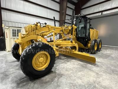 2017 Caterpillar 12M3 Articulated Motor Grader