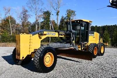 2011 John Deere 672GP Articulated Motor Grader
