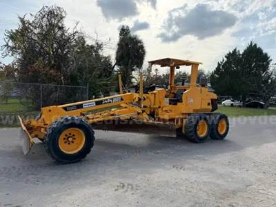 LeeBoy685B Motor Grader