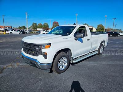 2024 Chevrolet Silverado 1500 WT Standard cab