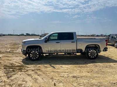 2022 Chevrolet Silverado 2500HD Custom Crew Cab Short Box 4WD