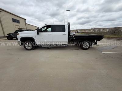 2024 Chevrolet Silverado 2500HD LT 4x4 Crew Cab Flatbed