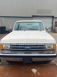 1990 Ford F-250 Reg. Cab 2WD