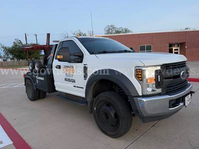 2019 Ford F-550 Regular Cab DRW 2WD TOW TRUCK