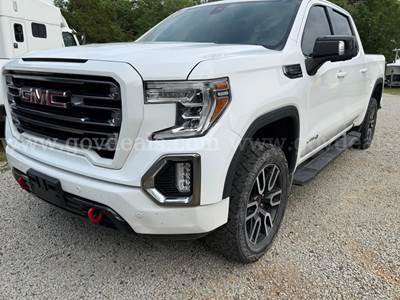 2019 GMC Sierra 1500 AT4 Crew Cab Short Box 4WD