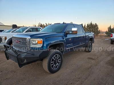 2015 GMC Sierra 2500HD Denali! LOADED TRUCK 6.6 DURAMAX 4X4