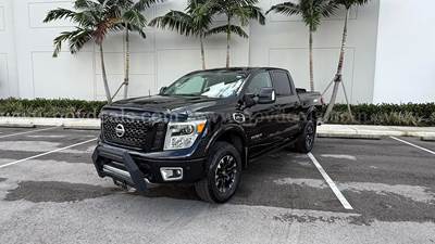 2017 Nissan Titan PRO-4X Crew Cab 4WD