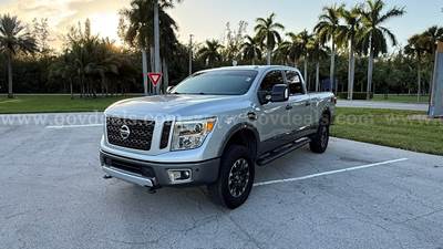 2018 Nissan Titan XD PRO-4X Crew Cab 4WD