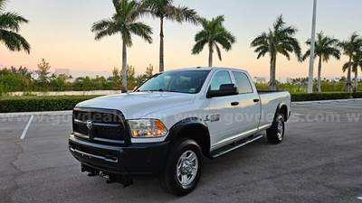 2014 RAM 3500 4WD TDSL CREW CAB 6.7L TRADESMAN