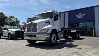 2014 Kenworth T370 Hooklift Truck