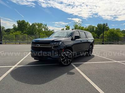2021 Chevrolet Suburban RST 4X4 Fully Loaded!!
