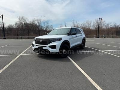 2023 Ford Explorer AWD Low Miles