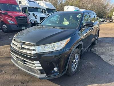 2017 Toyota Highlander XLE AWD V6 SUV