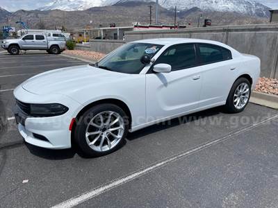 2019 DODGE CHARGER AWD RUNS AND DRIVES - SHIPPING AVAILABLE