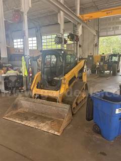 2016 Caterpillar 239D Compact Track Loader